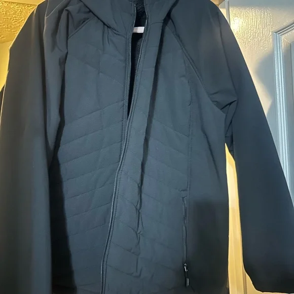 New Balance Black Puffer Jacket with Hood and Relaxed Fit - Picture 1 of 14